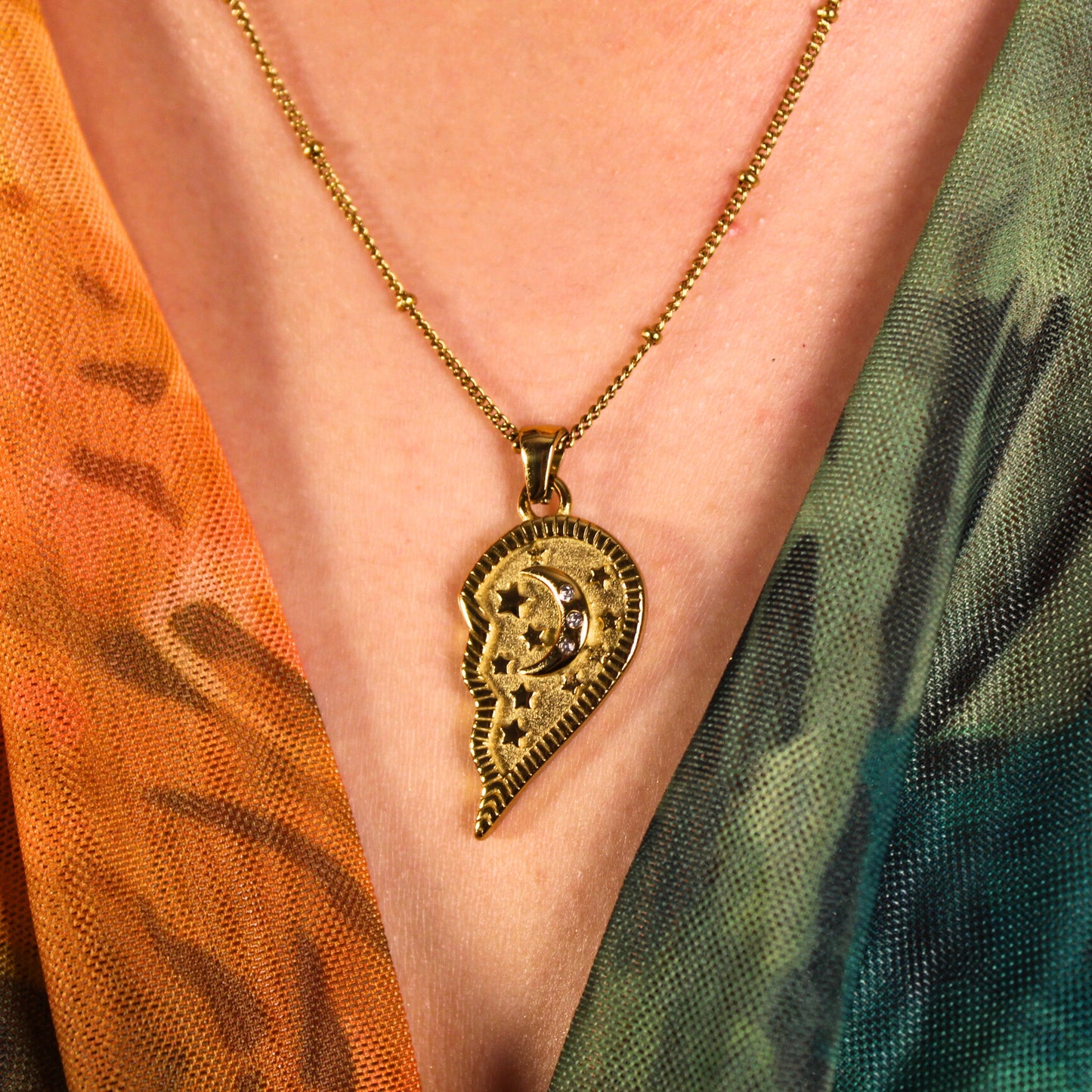 Sol-mate Necklace Set