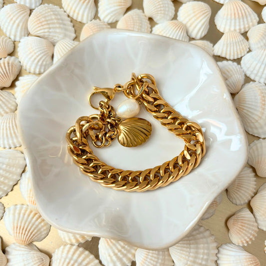 Shelly Bracelet